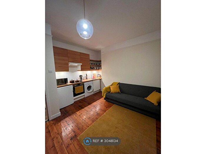 1 Bedroom Flat To Rent In Tothill House, London, SW1P