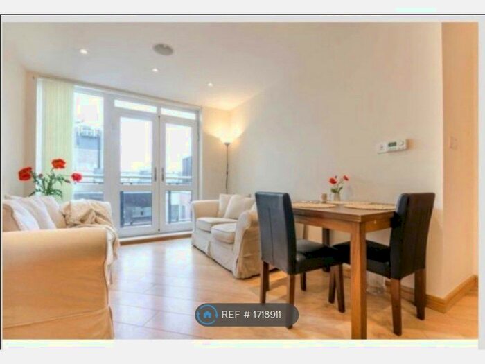 2 Bedroom Flat To Rent In Printing House Square, Guildford Town Centre, GU1