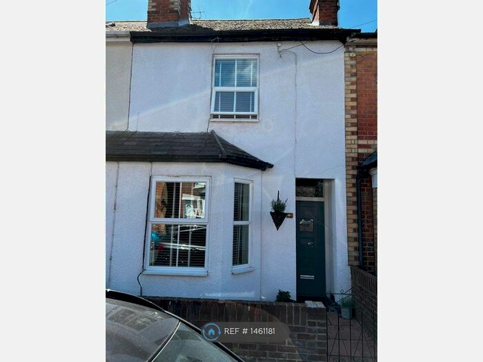 3 Bedroom Terraced House To Rent In Queens Road, Caversham, Reading, RG4