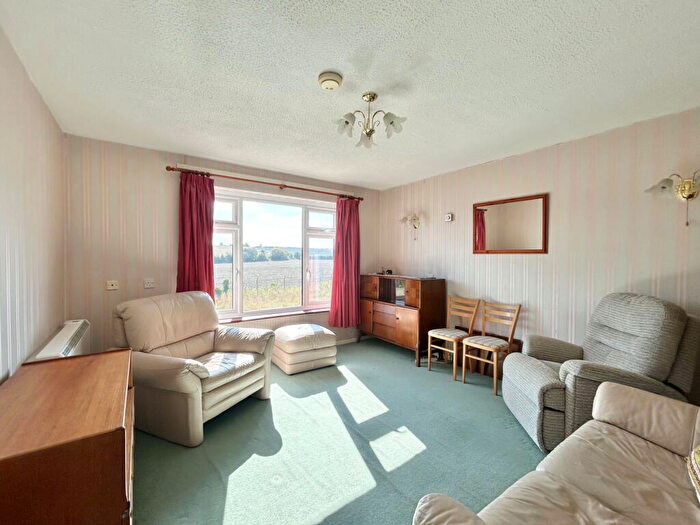 1 Bedroom Flat For Sale In Glebe Lane, Sittingbourne, ME10