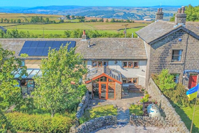 3 Bedroom Barn Conversion For Sale In Hill Top Farm Barn, Sutton In Craven, BD20