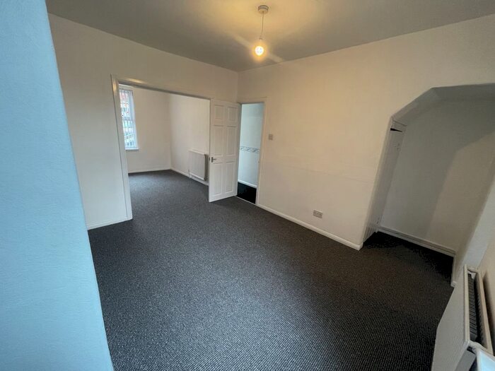 2 Bedroom End Of Terrace House To Rent In Nicholson Street, Hull, HU5