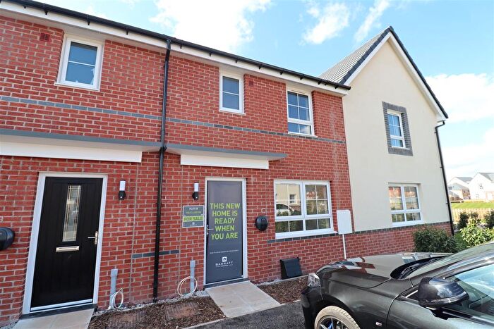 3 Bedroom Terraced House For Sale In Pembrey Drive, Stoke-On-Trent, ST4