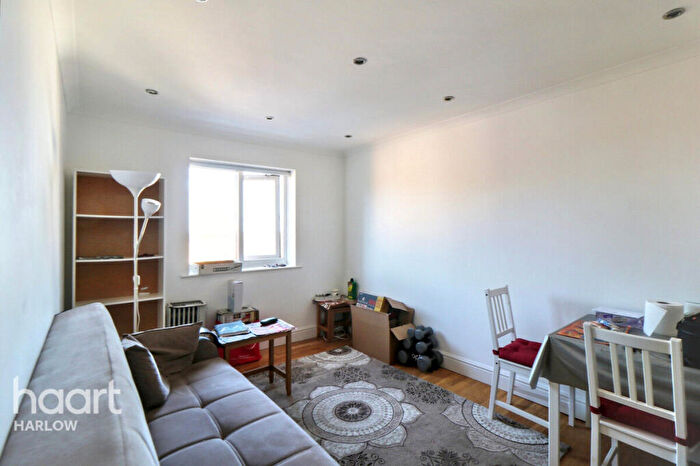 1 Bedroom Flat To Rent In Markwell Wood, Harlow, CM19