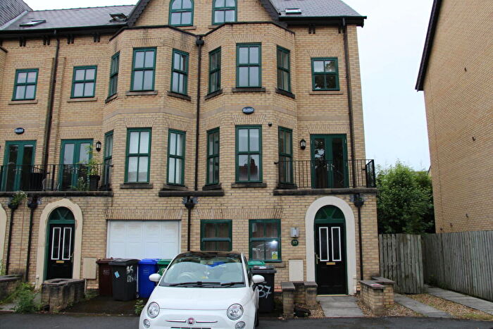 7 Bedroom Property To Rent In Denison Road, Victoria Park, £pppw, M14