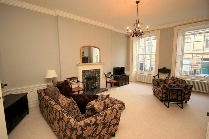 1 Bedroom Flat To Rent In Hart Street, New Town, Edinburgh, EH1