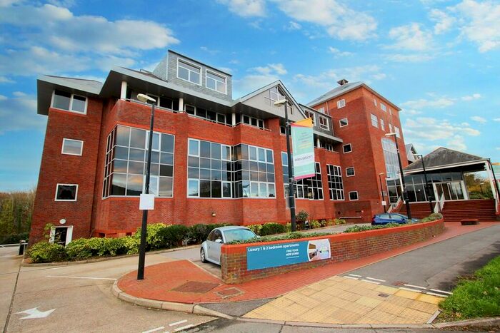 2 Bedroom Flat To Rent In Liongate House, Ladymead, GU1