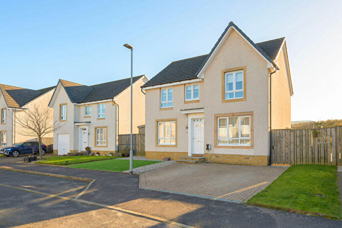 4 Bedroom Detached House For Sale In Kingsbarns Gardens, Westerwood, G68