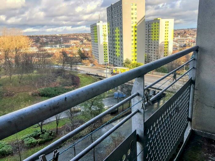 1 Bedroom Flat To Rent In Leeds, Uk, LS2