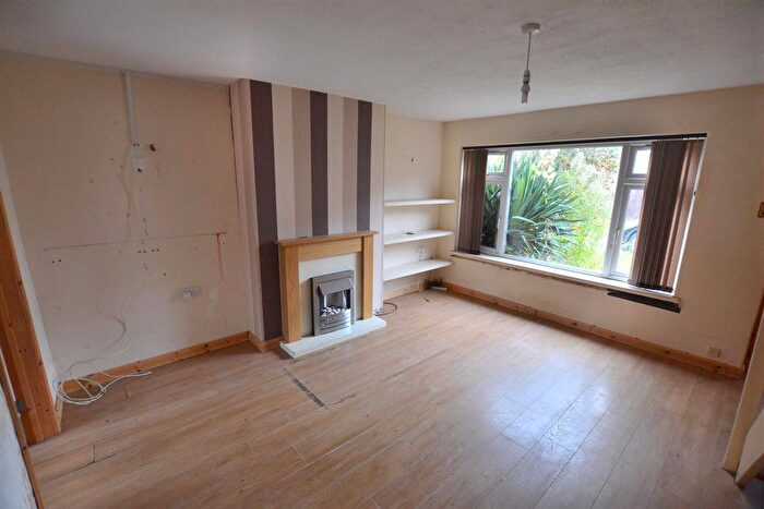 3 Bedroom Semi-Detached House For Sale In Wards Crescent, Sileby, Loughborough, LE12