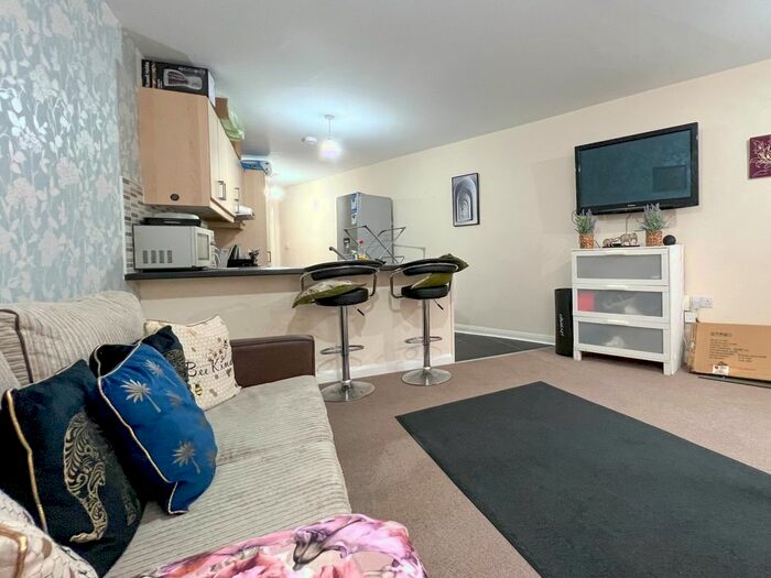 1 Bedroom Terraced House To Rent In Hunters Lodge, Hunter Street, Cardiff Bay, CF10
