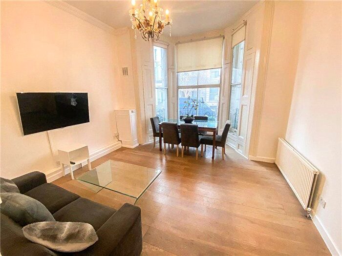 2 Bedroom Flat To Rent In Longridge Road, Earls Court, SW5