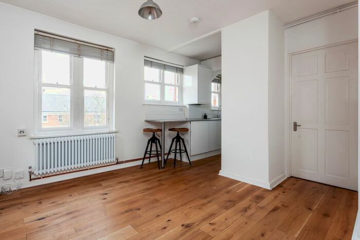 1 Bedroom Flat To Rent In Peckett Square, Highbury Grange, London, N5