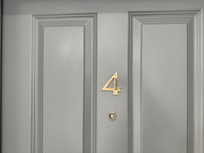 2 Bedroom Flat To Rent In Somerset Terrace, Scarborough, North Yorkshire, YO11