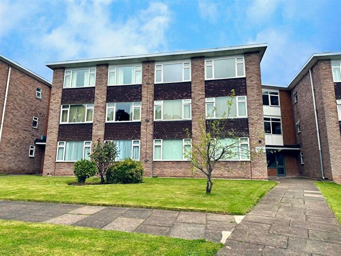 1 Bedroom Flat To Rent In Savoy Close, Harborne, Birmingham, B32