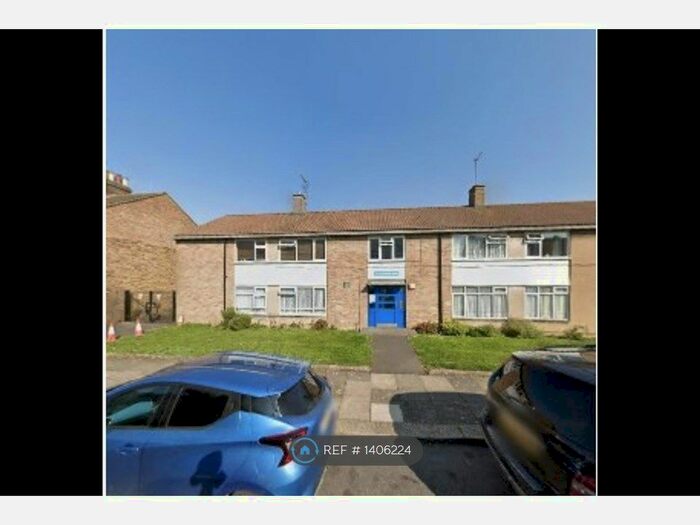 3 Bedroom Flat To Rent In Enfield, Enfield, EN3