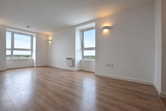 1 Bedroom Flat To Rent In New Road, Brentwood, CM14