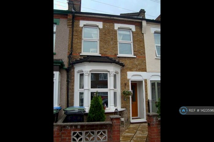 3 Bedroom Terraced House To Rent In Elmhurst Road, Enfield, EN3
