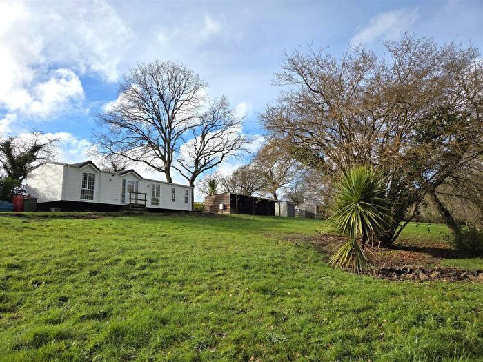 2 Bedroom Mobile Home For Sale In Fontley Road, Titchfield, Fareham, PO15