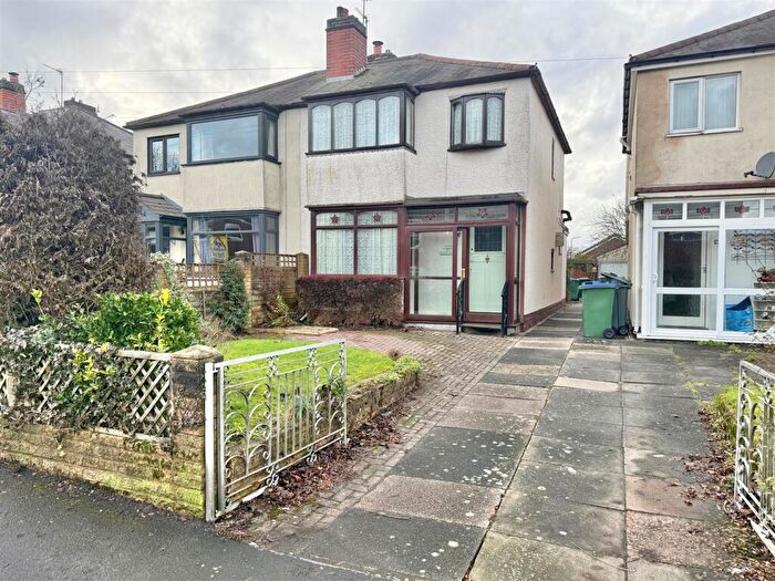 3 Bedroom Semi Detached House For Sale In Beeches Road, Rowley Regis, B65