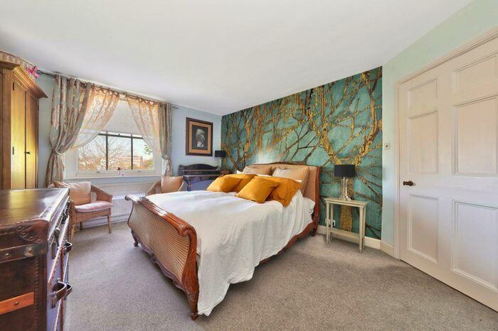 1 Bedroom Flat To Rent In The Paragon, London, SE3