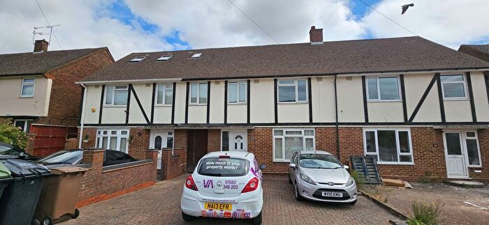 4 Bedroom Semi-Detached House To Rent In Eaton Valley Road, Luton, LU2