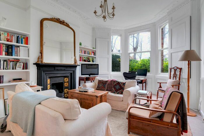 2 Bedroom Flat To Rent In Penn Road, London, N7