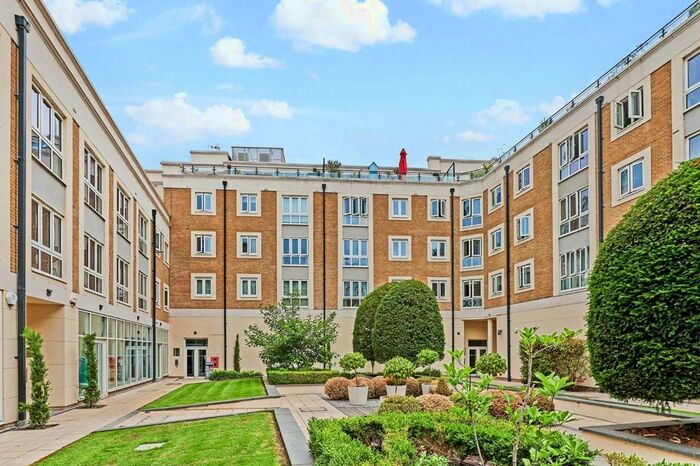 3 Bedroom Flat To Rent In Brewhouse Lane, London, SW15