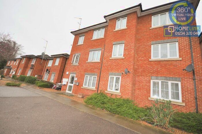 2 Bedroom Flat To Rent In College Street, Kempston, Bedford, MK42