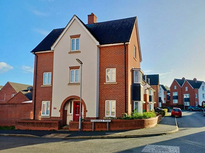 4 Bedroom Semi-detached House For Sale In Fitzgerald Road, Little Billing, NN3