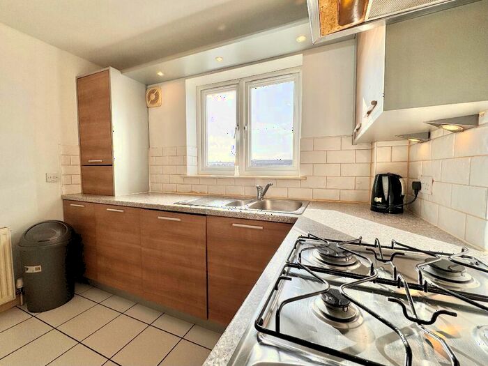 2 Bedroom Flat To Rent In Bulldale Place, Yoker, Glasgow, G14
