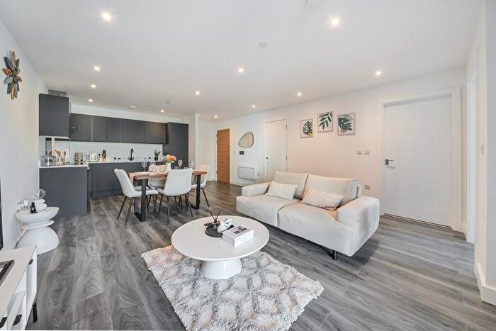 1 Bedroom Apartment For Sale In Brunel Place, West Street, Maidenhead, SL6