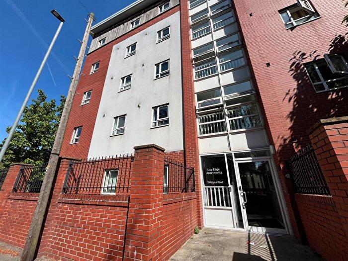 2 Bedroom Flat To Rent In City Edge, Royce Road, Manchester, M15