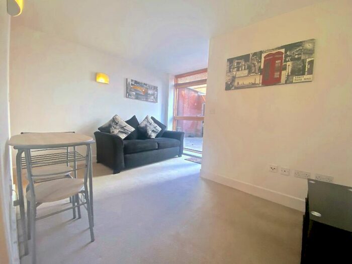1 Bedroom Apartment To Rent In City Centre - Smithfields, Rockingham Street, Sheffield, S1