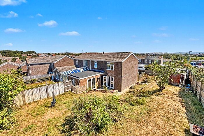 3 Bedroom End Of Terrace House For Sale In Southill, DT4