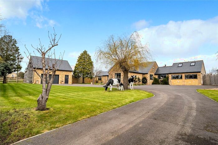 5 Bedroom Bungalow For Sale In The Common, Broughton Gifford, Melksham, Wiltshire, SN12