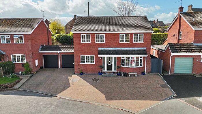 4 Bedroom Detached House For Sale In Glen Drive, Alton, ST10