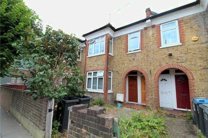 2 Bedroom Maisonette To Rent In Brampton Road, Croydon, CR0