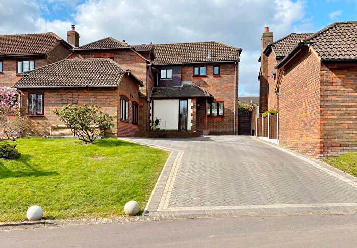 5 Bedroom Detached House To Rent In Churchfields, Fawley, Detached, SO45