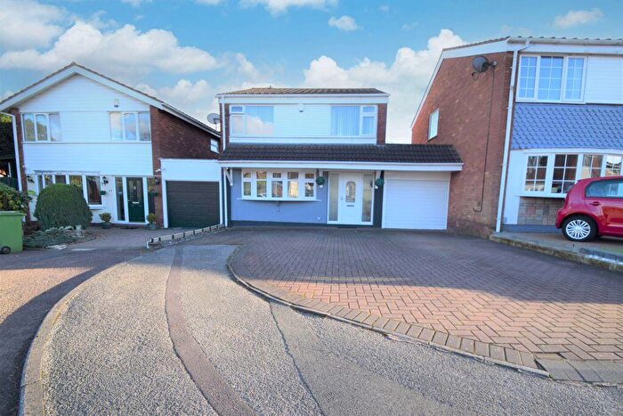 4 Bedroom Detached House For Sale In Queensway, Streetly, Sutton Coldfield, B74