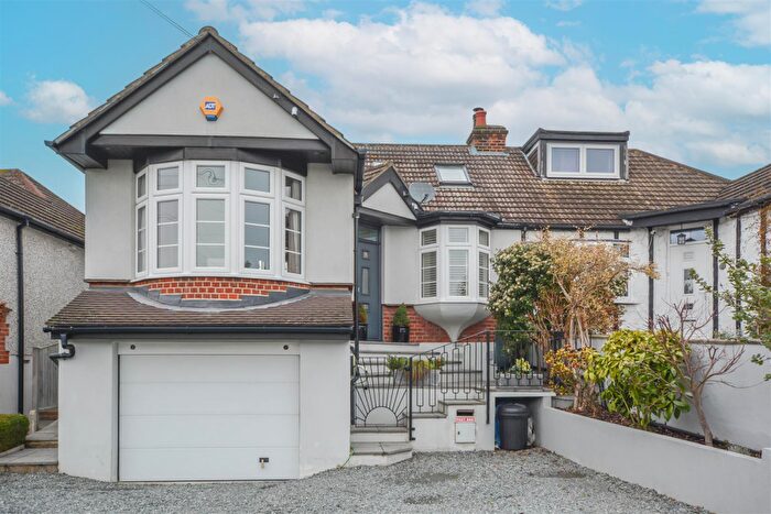 4 Bedroom Semi Detached House For Sale In Westwood Avenue, Brentwood, CM14