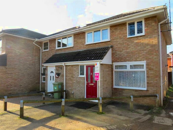 3 Bedroom House To Rent In Annesley Road, Newport Pagnell, MK16