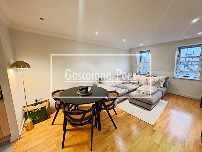 1 Bedroom Flat To Rent In Waynflete House, Esher, KT10