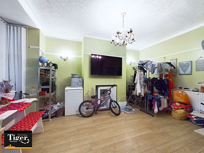 3 Bedroom Terraced House For Sale In Keswick Road, Blackpool, FY1