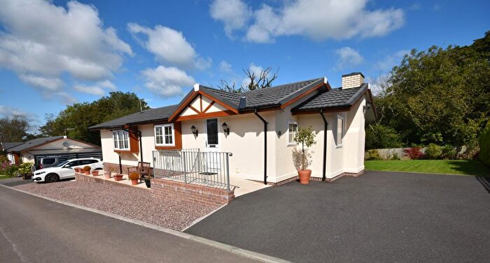 2 Bedroom Park Home For Sale In Cannisland Park, Parkmill, Swansea, SA3