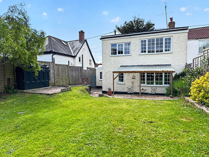 3 Bedroom Semi Detached House For Sale In Silver Street, Willand, Cullompton, Devon, EX15