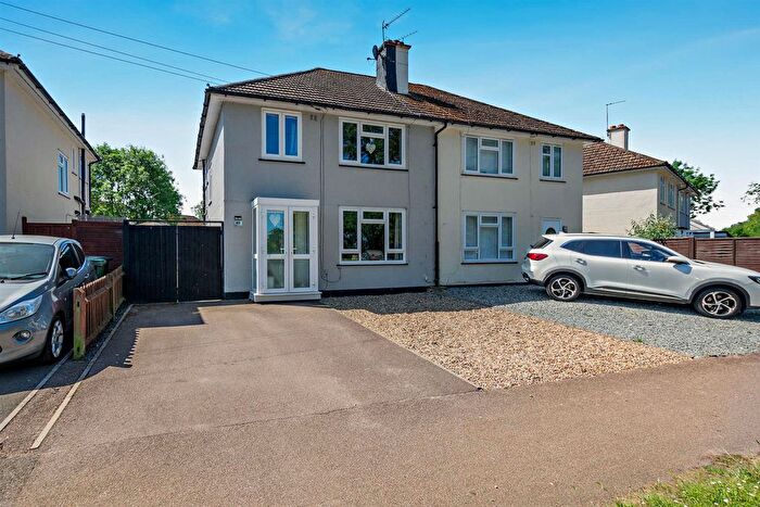 3 Bedroom Semi-Detached House For Sale In Oxford Road, Maidstone, ME15