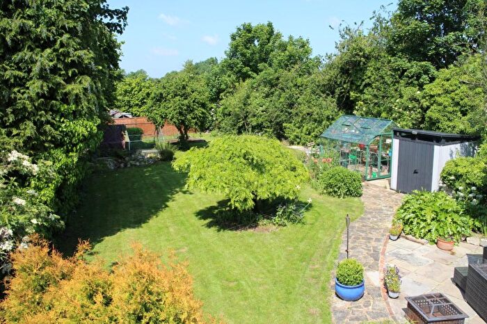 5 Bedroom Detached House For Sale In Church Street, Bicester, OX27