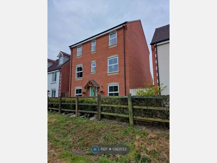 4 Bedroom Detached House To Rent In Lucetta Rise, Swindon, SN25