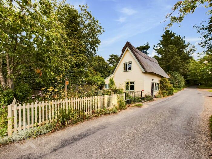 2 Bedroom Cottage For Sale In Bramfield Road, Walpole, Halesworth, IP19